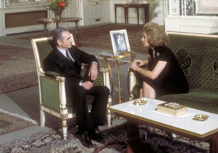 Barbara Walters A First Among Tv Newswoman And Shah Interviewer Is Dead At 93 Goftar News 